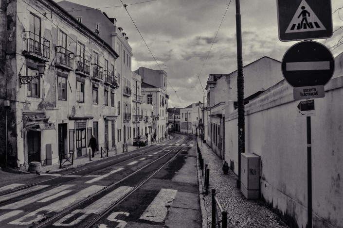 Landschaft Landschaftsfotografie Natur Schwarz-Weiß Landscape Architektur Architecture Outdoor Urban Lost Places Thomas Brand Ebersberg Straße Lissabon